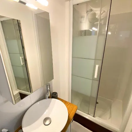 公寓 Le Clain- Cathedrale -la Conciergerie